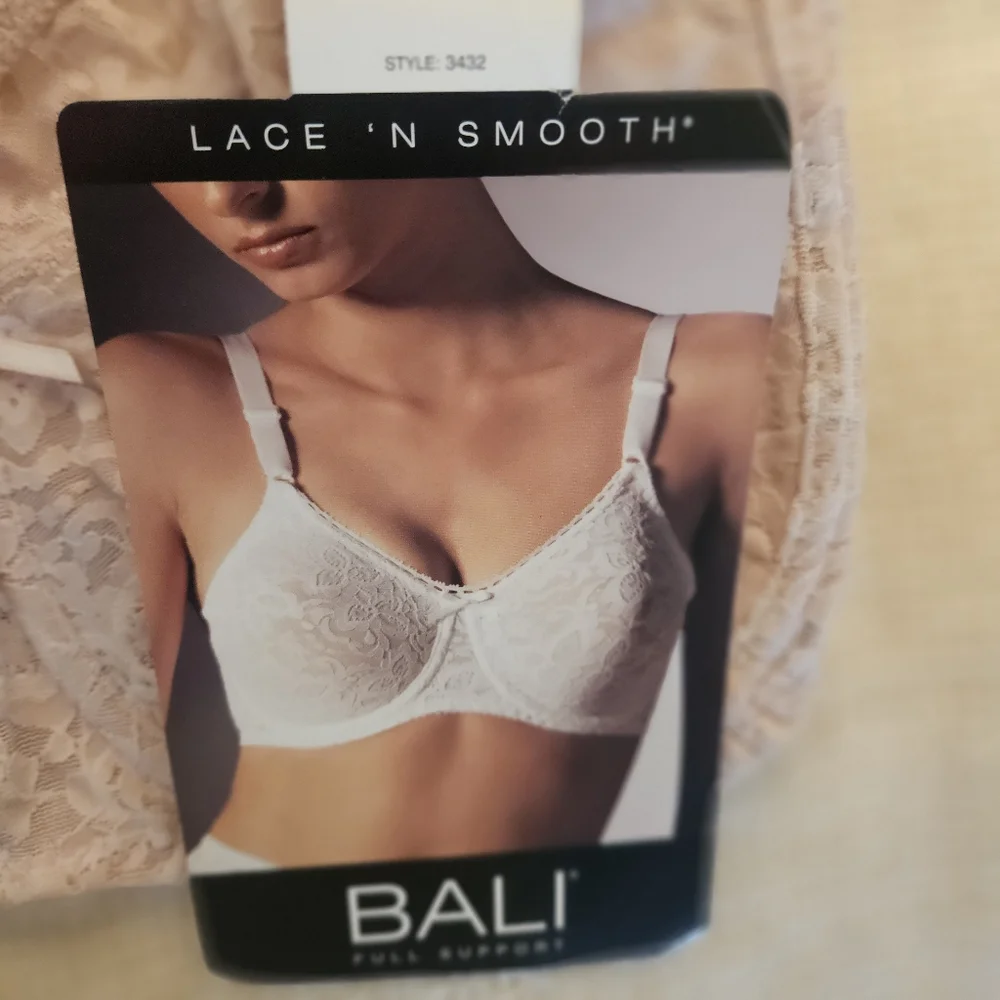 Bali Lace N Smooth Underwire Bra in Nude. 36D